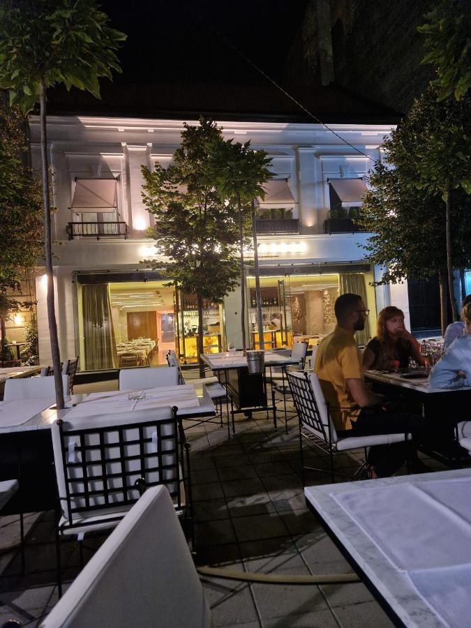 فندق Cvetni Trg بلغراد المظهر الخارجي الصورة